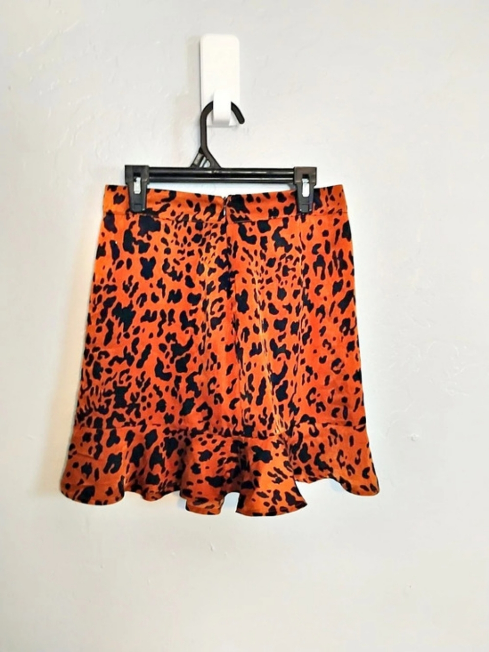 Forever 21 Leopard Print Mini Skirt Size Small Like New